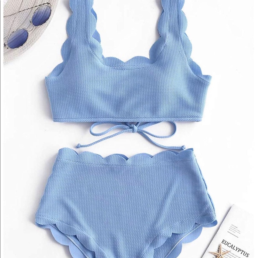 Cute high waisted bikini!